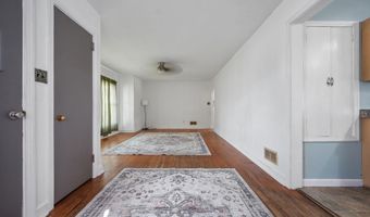 10 N MAIN St, Magnolia, DE 19962