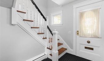 101 Anthony St, East Providence, RI 02914