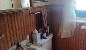 526 Comstock, Adrian, MI 49221