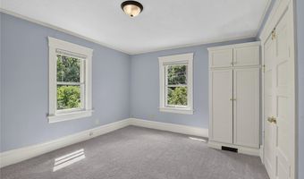 405 Silver St, Akron, OH 44303