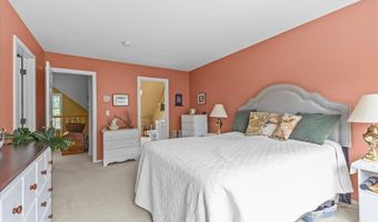30 Eastman Farm Rd 30, Burlington, VT 05408