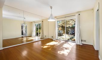 6220 ROBINWOOD Rd, Bethesda, MD 20817