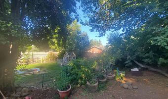2576 W Hillside Dr, Anderson, CA 96007