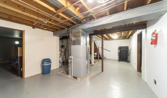 1201 N Scarlet Ct, Addison, IL 60101