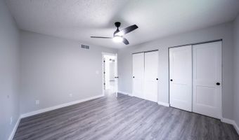 304 Sunset Dr, Aurora, IN 47001