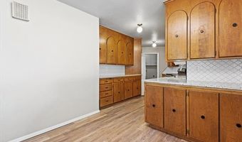 2360 Windsor Way, Bartlesville, OK 74006
