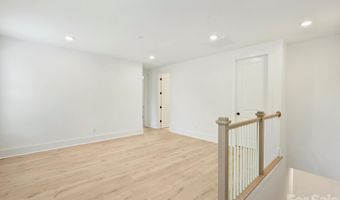1125 E 35th St, Charlotte, NC 28205