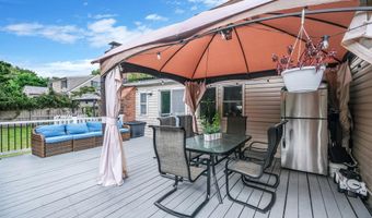 62 Bayside Ave, Amity Harbor, NY 11701