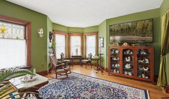 108 W Main St, Amherst, OH 44001