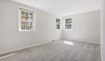 4 Meadowbrook Rd, Acton, MA 01720