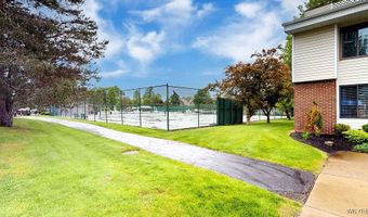 5 Southcreek Ct C, Amherst, NY 14051