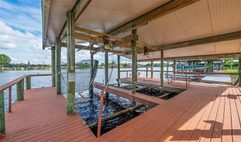 56310 REDBUD Rd, Astor, FL 32102