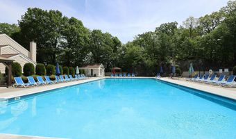 54 Idlewood 54, Bethel, CT 06801