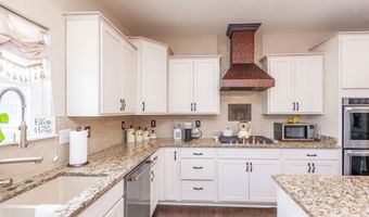 1661 Devonshire Ave, Avon, IN 46123