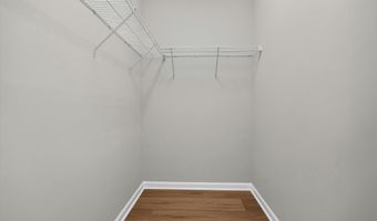 43845 CENTERGATE Dr, Ashburn, VA 20148