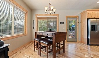 23 Waterline Ln, Cascade, ID 83611