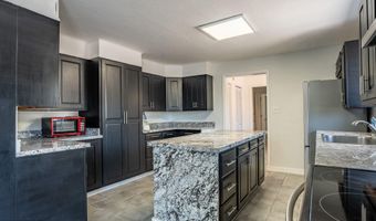19080 E Indian Hills Dr, Black Canyon City, AZ 85324