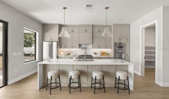1326 W NEW HAMPSHIRE St, Orlando, FL 32804