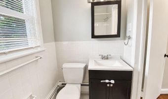 2512 N KENILWORTH St, Arlington, VA 22207