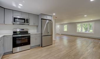 70 Doubleday Rd, Columbia, CT 06237