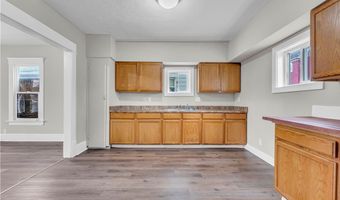 36 Cole Ave, Akron, OH 44301