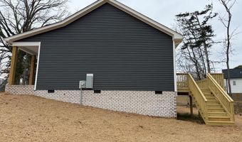 615 Oakleigh Ave, Appomattox, VA 24522