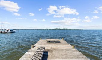 1000 LAKEVIEW Ln, Annapolis, MD 21409