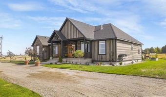 161 Snake River Dr, American Falls, ID 83211
