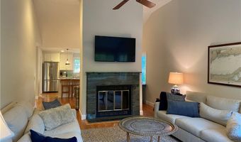 101 Legend Hill Rd 101, Madison, CT 06443