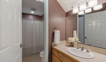 277 Main St, Bolton, MA 01740