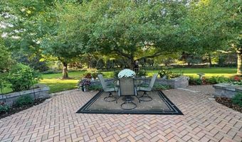 W6063 STRAWFLOWER Drive, Appleton, WI 54915