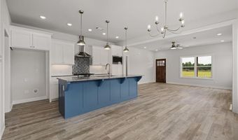 801 Avondale Dr, Alma, AR 72921