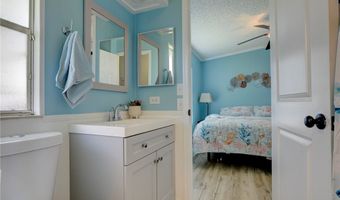 550 Tarpon Dr, Barefoot Bay, FL 32976