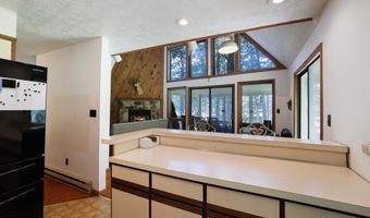 27 Longfellow Cir, Albrightsville, PA 18210