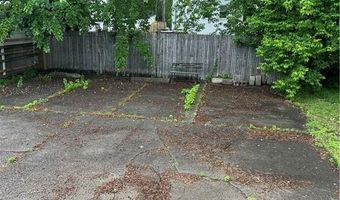 12 Oakland Ave, Johnston, RI 02919
