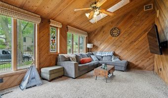 205 S Ford St, Anamosa, IA 52205