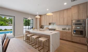 113 W EVANS St, Orlando, FL 32804