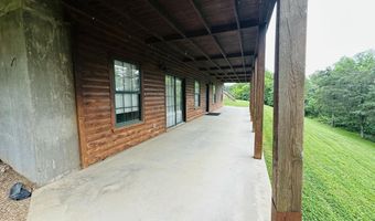 300 Round Up Ln, Bakersfield, MO 65609