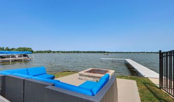 42813 N Woodbine Ave, Antioch, IL 60002
