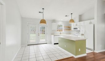 4 Shiney Leaf Ct, Beaufort, SC 29907