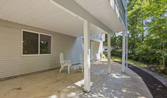 477 Redwood Forest Dr, Ballwin, MO 63021