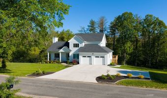 8047 Lavelle Rd, Athens, OH 45701