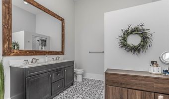 217 W 1st St, Abilene, KS 67410