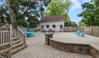 1084 Main St, Antioch, IL 60002