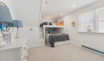 56 W 13th St, Avalon, NJ 08202
