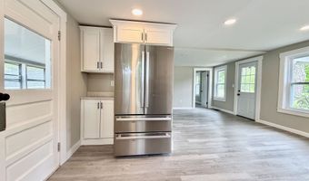 516 Hall St, Bow, NH 03304