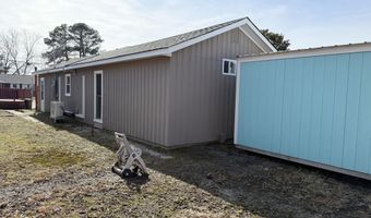 4254 Washington St, Ayden, NC 28513