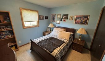 1370 98th St NE, Bottineau, ND 58318