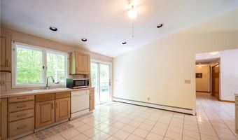 85 Indian Trl, Glocester, RI 02814