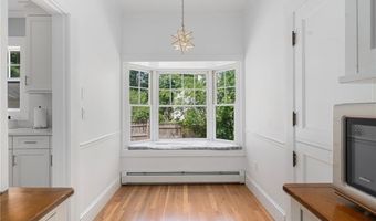 291 Spencer Ave, Warwick, RI 02818